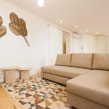 Mouraria Blue Three-Bedroom Apartment W/ Parking - By Lu Holidays Lisbon Exterior photo