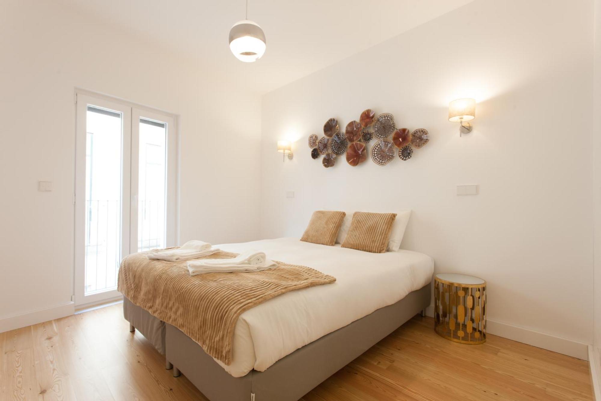 Mouraria Blue Three-Bedroom Apartment W/ Parking - By Lu Holidays Lisbon Exterior photo